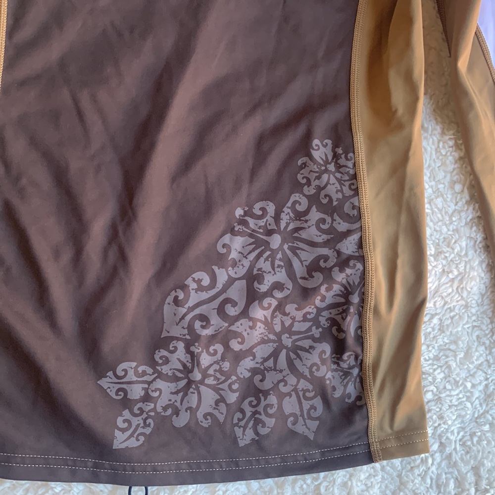 Tilos Rashguard Top - Picture 3 of 7